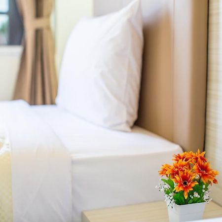 P.A. Thani Hotel Nakhon Sawan Exterior photo